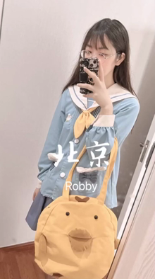 【反差萝莉】北京嫩模“Robby” 天然白虎巨美骚货~私拍流出